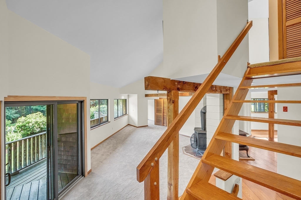 112 Littleton County Road Harvard, MA 01451 - Photo 22 of 40