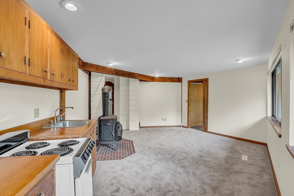 112 Littleton County Road Harvard, MA 01451 - Photo 30 of 40