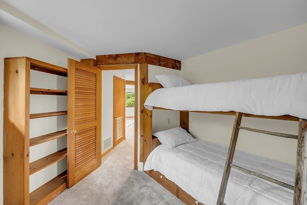 112 Littleton County Road Harvard, MA 01451 - Photo 31 of 40