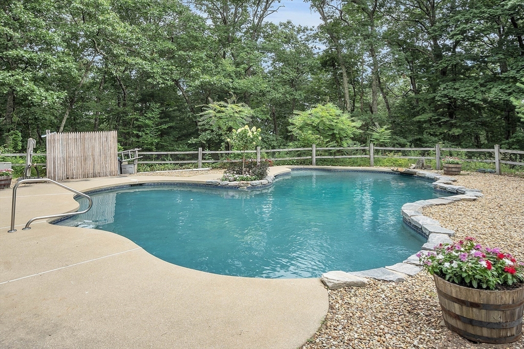 112 Littleton County Road Harvard, MA 01451 - Photo 36 of 40