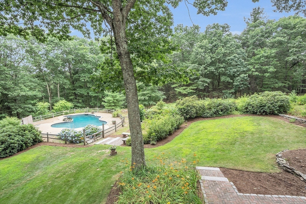 112 Littleton County Road Harvard, MA 01451 - Photo 37 of 40