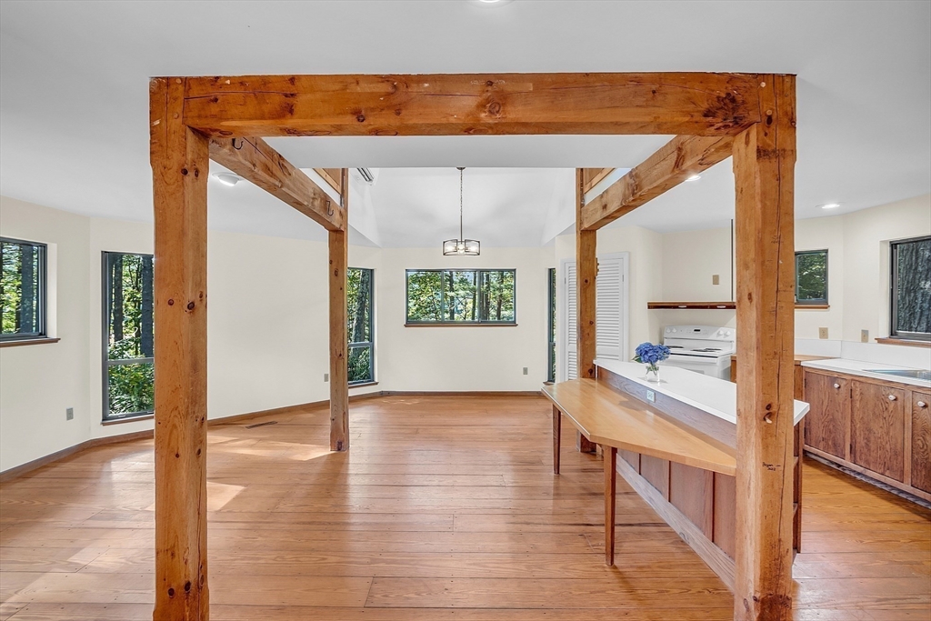 112 Littleton County Road Harvard, MA 01451 - Photo 8 of 40