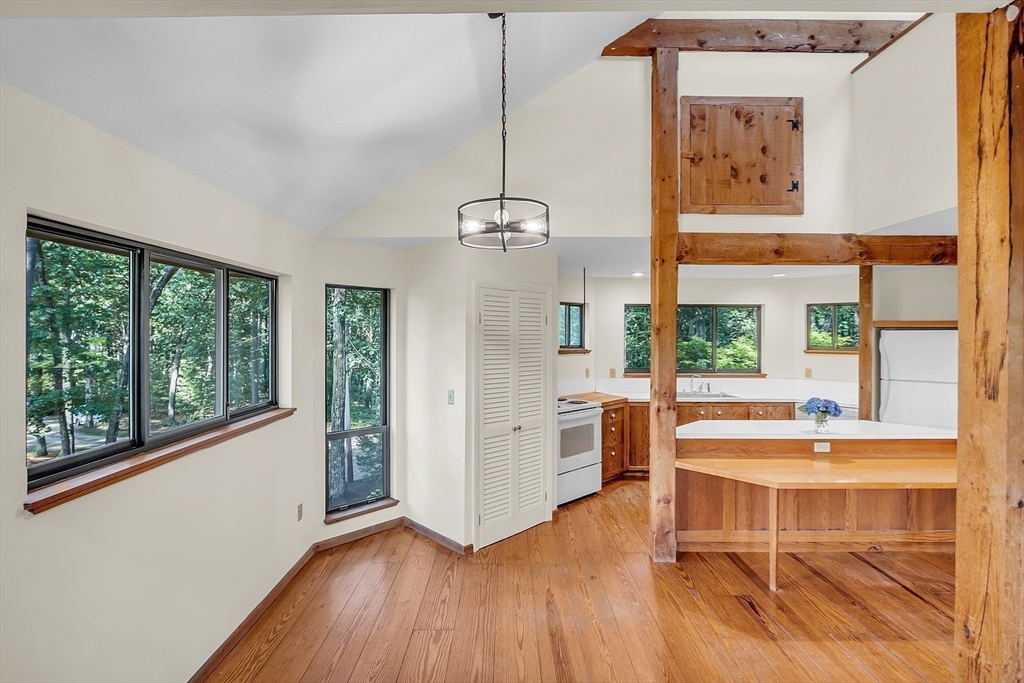 112 Littleton County Road Harvard, MA 01451 - Photo 10 of 40