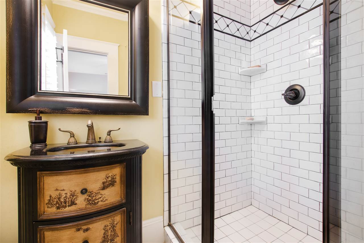 127 Hawthorne Road Raleigh, NC 27605 - Photo 24 of 30 Photo 24