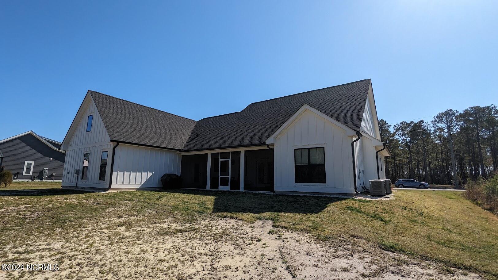 185 Gus Horne Road Holly Ridge, NC 28445 - Photo 6 of 37 Rear House A