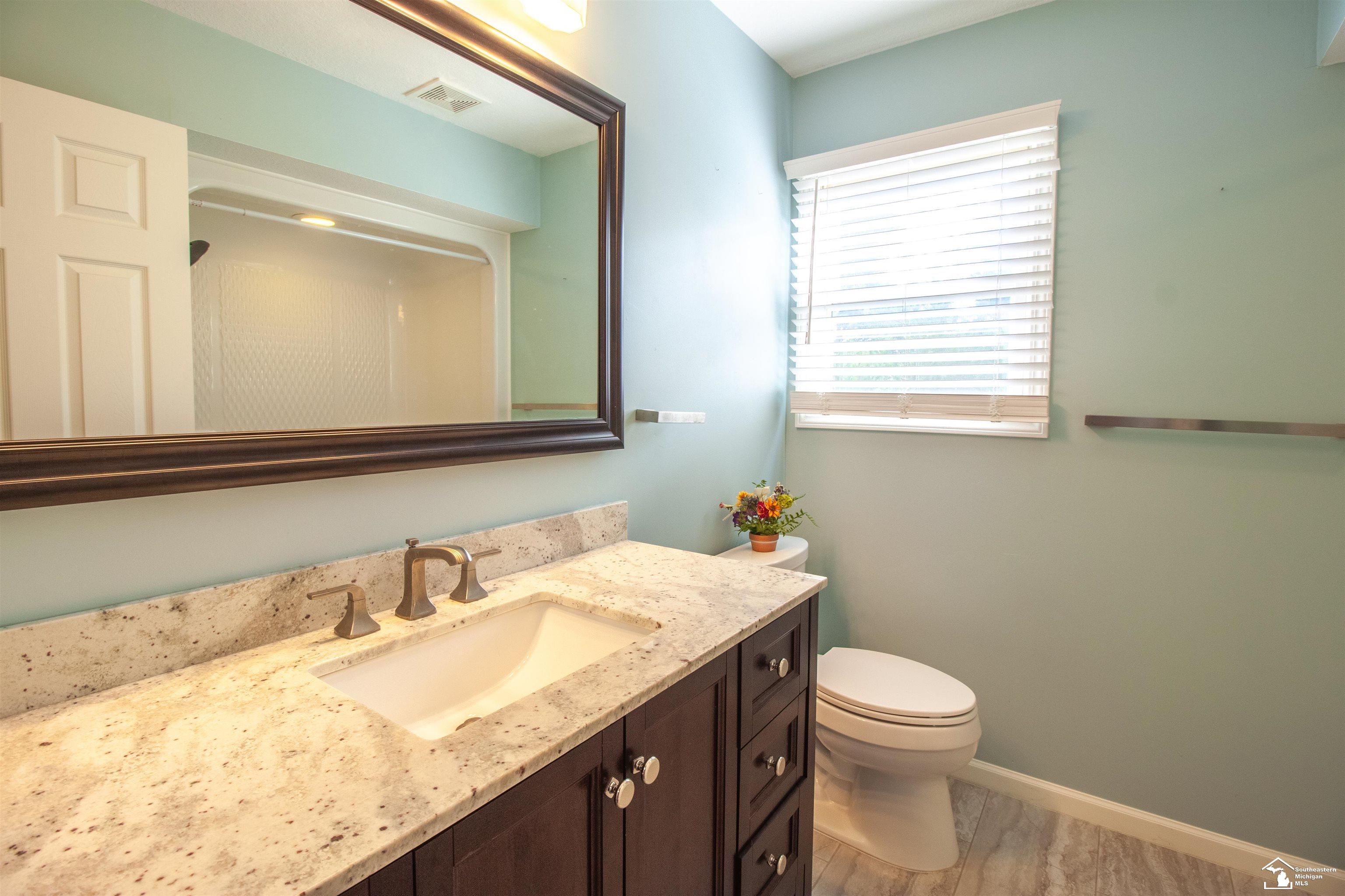 704 West Erie Road Temperance, MI 48182 - Photo 25 of 42