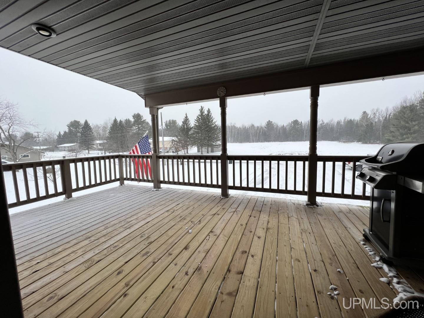 105 Tuttle Avenue L'Anse, MI 49946 - Photo 7 of 66