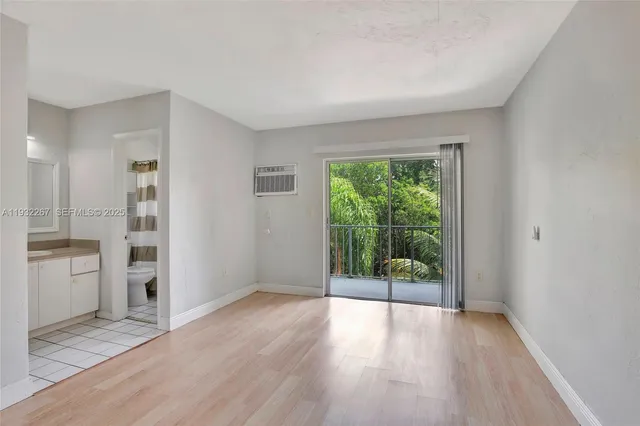 $169,000 | 1860 Venice Park Drive, Unit 204, North Miami, FL 33181