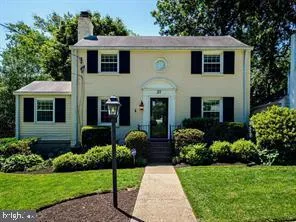 $1,150,000 | 21 Kentbury Way, Bethesda, MD 20814