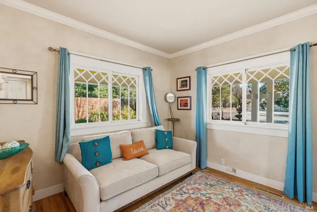 $2,400,000 | 5186-5220 Hwy 116 Highway South, Sebastopol, CA 95472