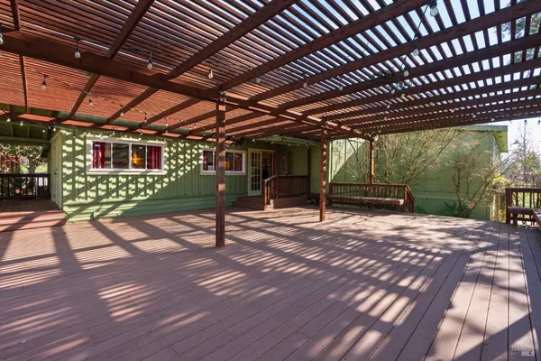 $1,999,999 | 5186-5220 Hwy 116 Highway South, Sebastopol, CA 95472