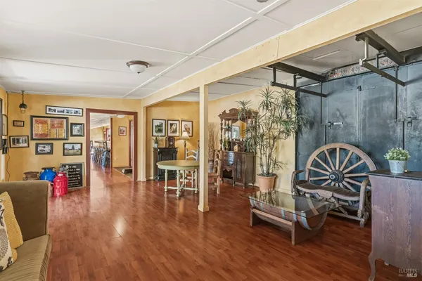 $1,999,999 | 5186-5220 Hwy 116 Highway South, Sebastopol, CA 95472