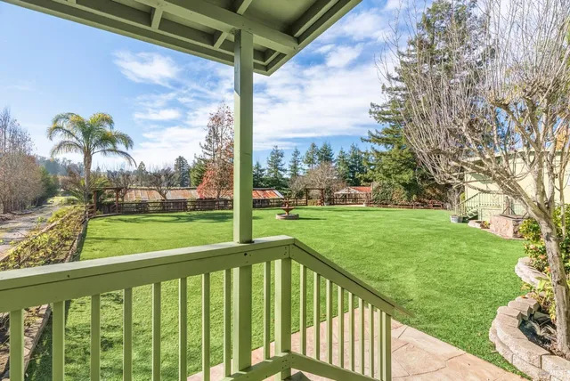 $2,400,000 | 5186-5220 Hwy 116 Highway South, Sebastopol, CA 95472