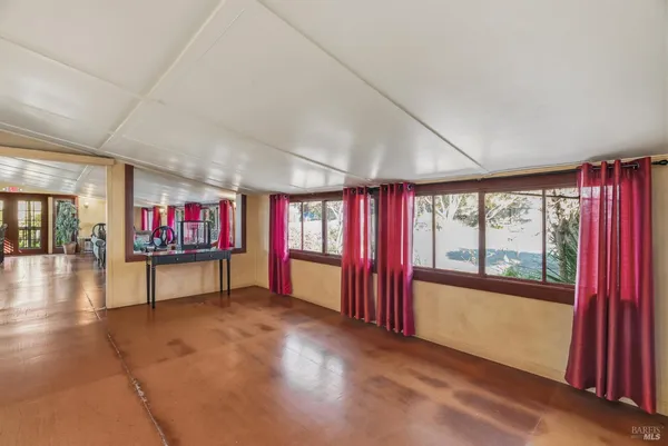 $1,999,999 | 5186-5220 Hwy 116 Highway South, Sebastopol, CA 95472