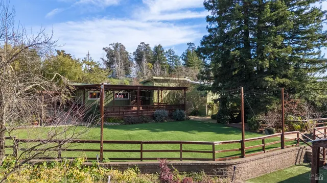 $2,400,000 | 5186-5220 Hwy 116 Highway South, Sebastopol, CA 95472