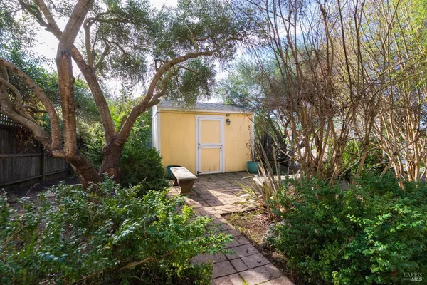 $1,999,999 | 5186-5220 Hwy 116 Highway South, Sebastopol, CA 95472