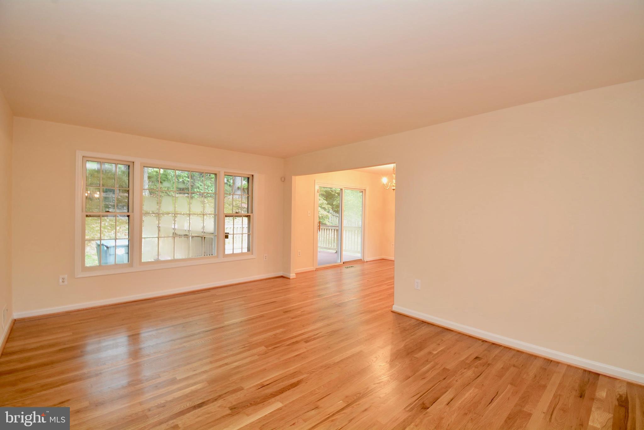 7002 Springfield Village Court Springfield, VA 22152 - Photo 17 of 45 Living Room