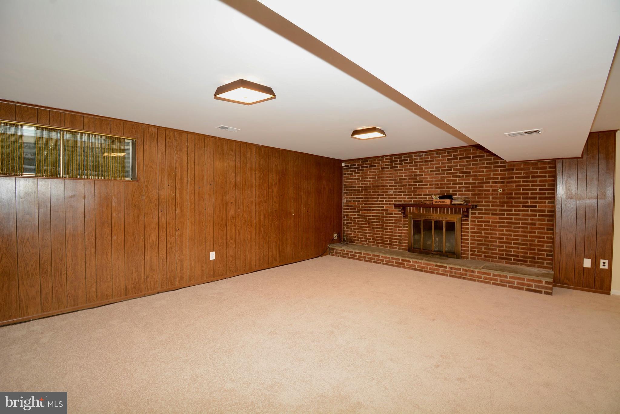 7002 Springfield Village Court Springfield, VA 22152 - Photo 34 of 45 Family Room