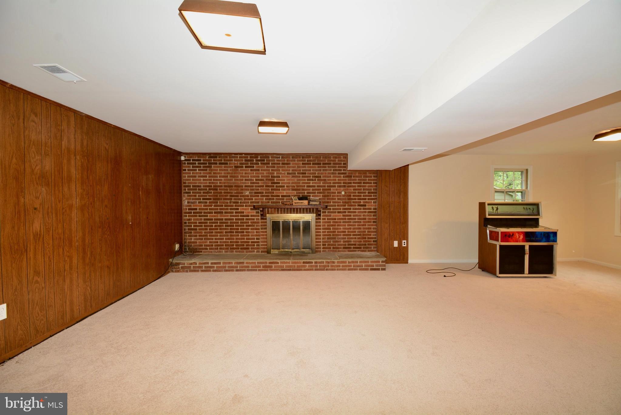 7002 Springfield Village Court Springfield, VA 22152 - Photo 35 of 45 Family Room