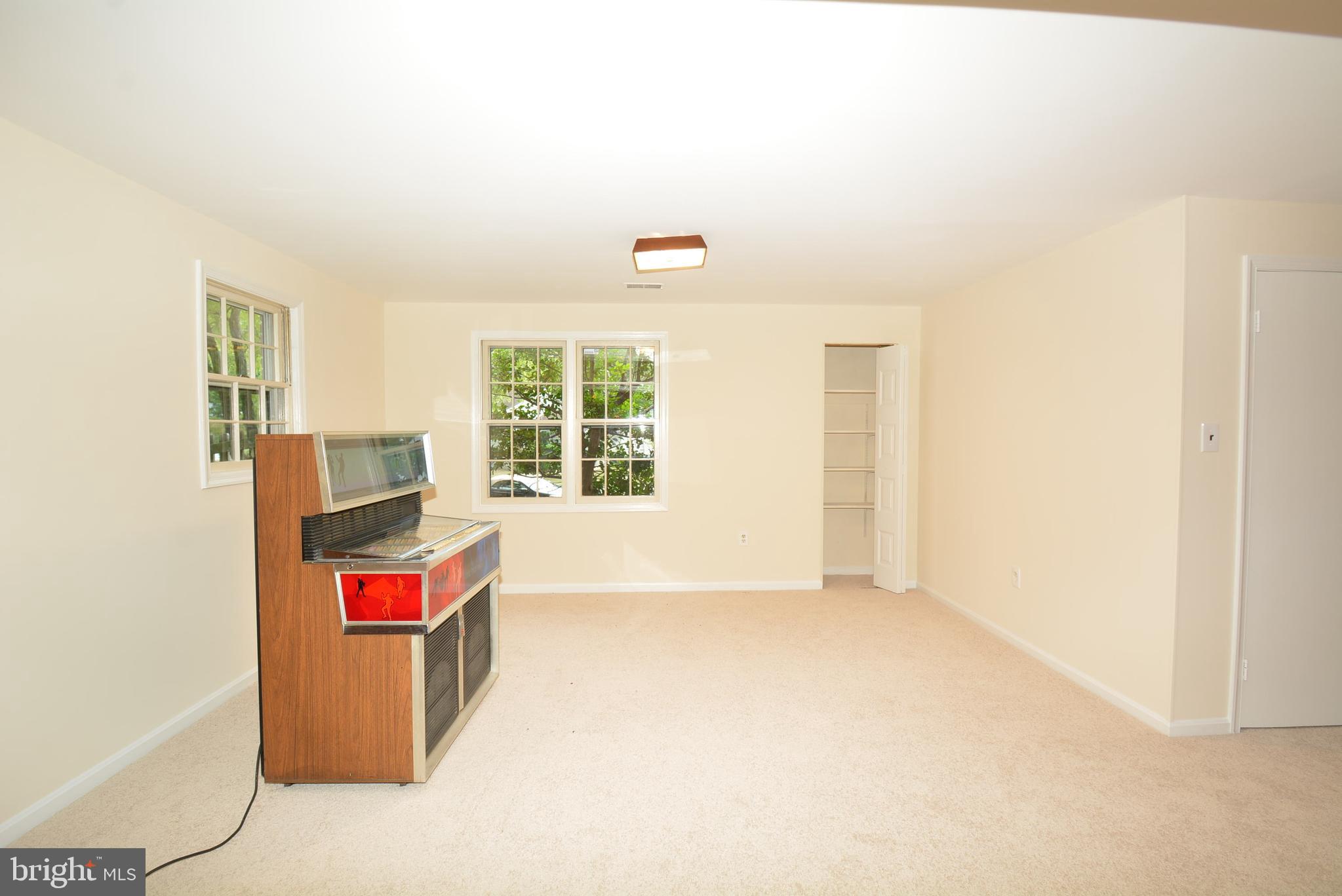 7002 Springfield Village Court Springfield, VA 22152 - Photo 37 of 45 Family Room