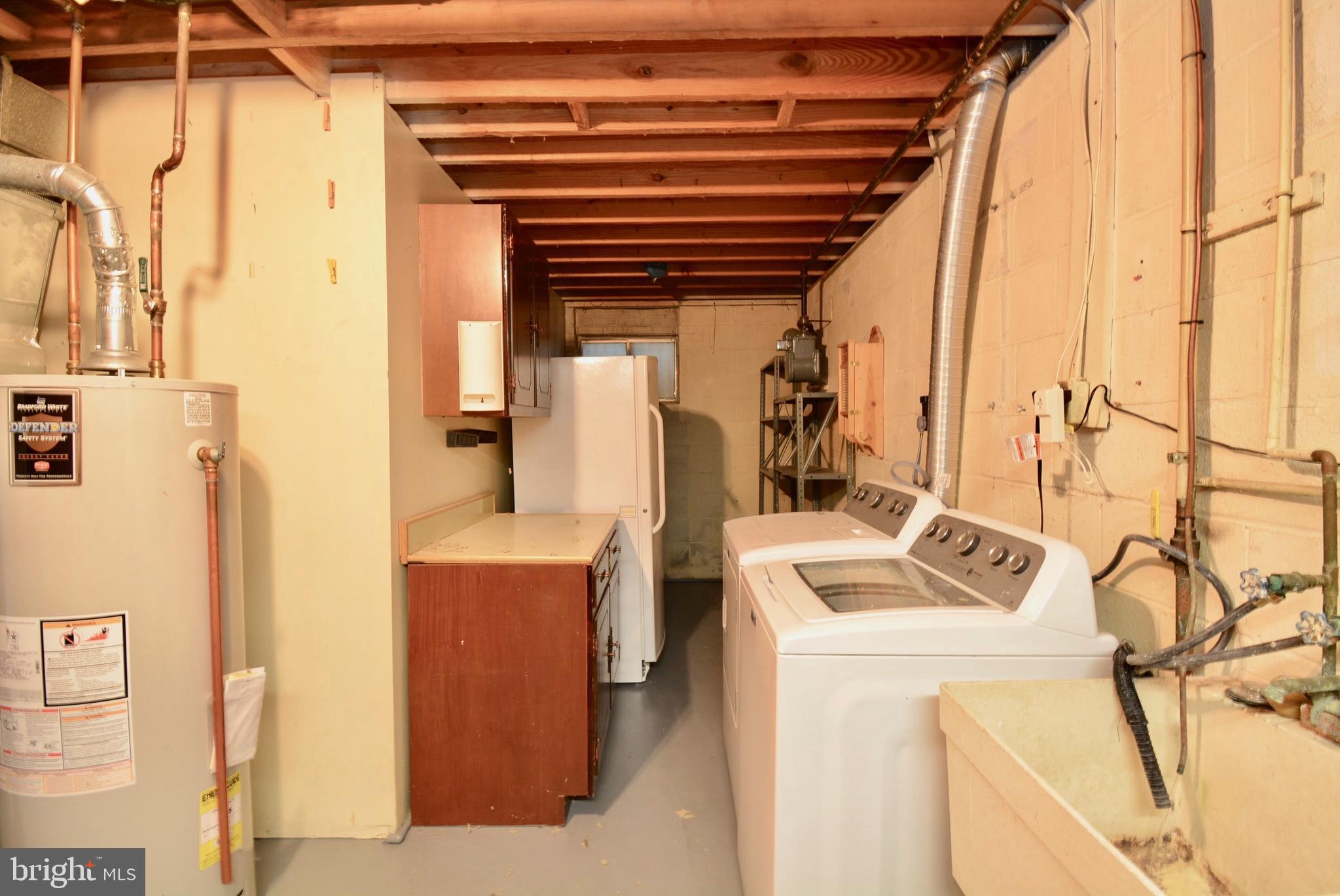 7002 Springfield Village Court Springfield, VA 22152 - Photo 39 of 45 Laundry Room /Utility room