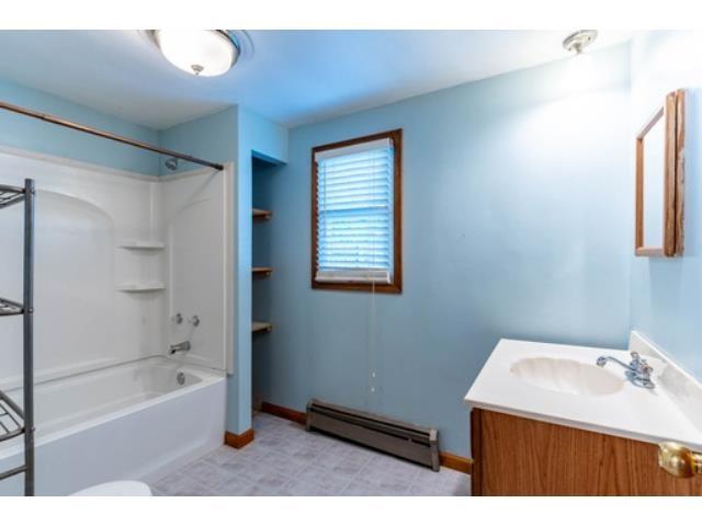 401 West Hazel Street Albion, IN 46701 - Photo 8 of 20
