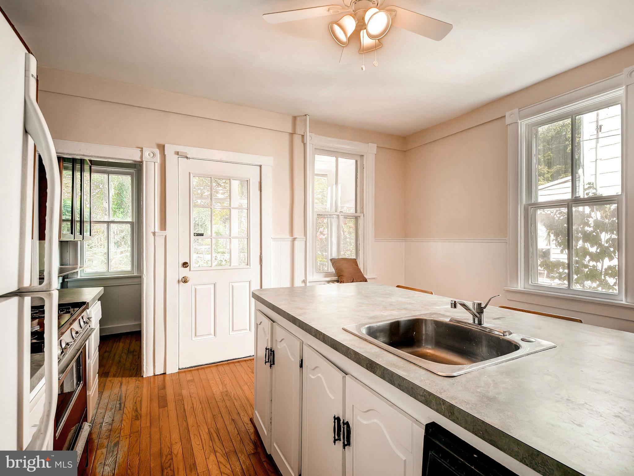4540 Keswick Road Baltimore, MD 21210 - Photo 13 of 29 Kitchen