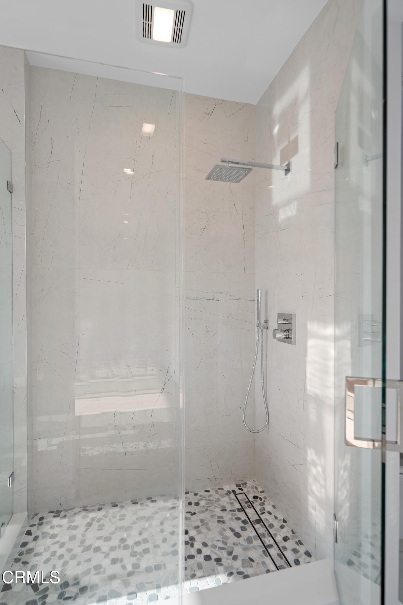 1005 Catamaran Street Oxnard, CA 93035 - Photo 33 of 35 a bathroom with a shower