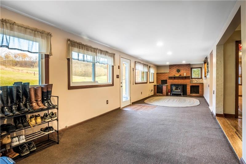 603 McKee Road White Oak, PA 15131 - Photo 7 of 25 Gallery Image 7