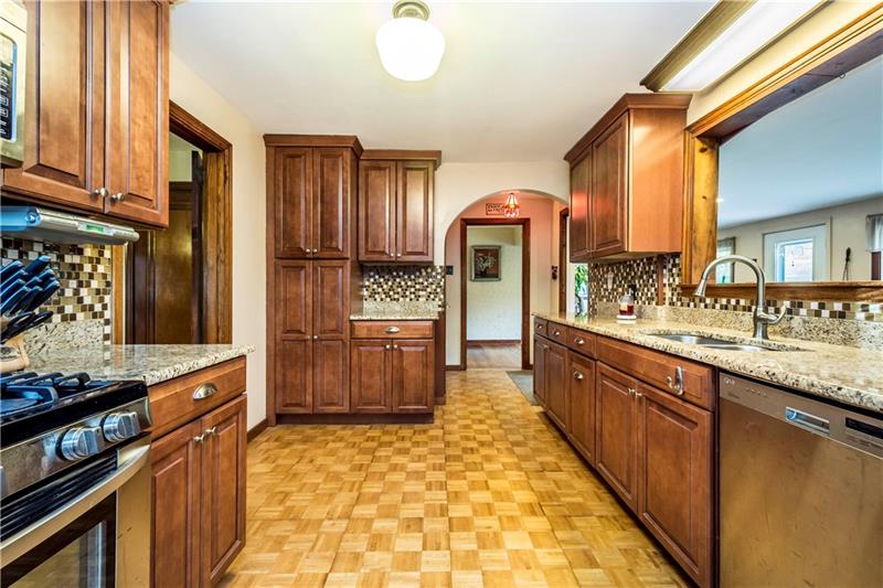 603 McKee Road White Oak, PA 15131 - Photo 10 of 25 Gallery Image 10