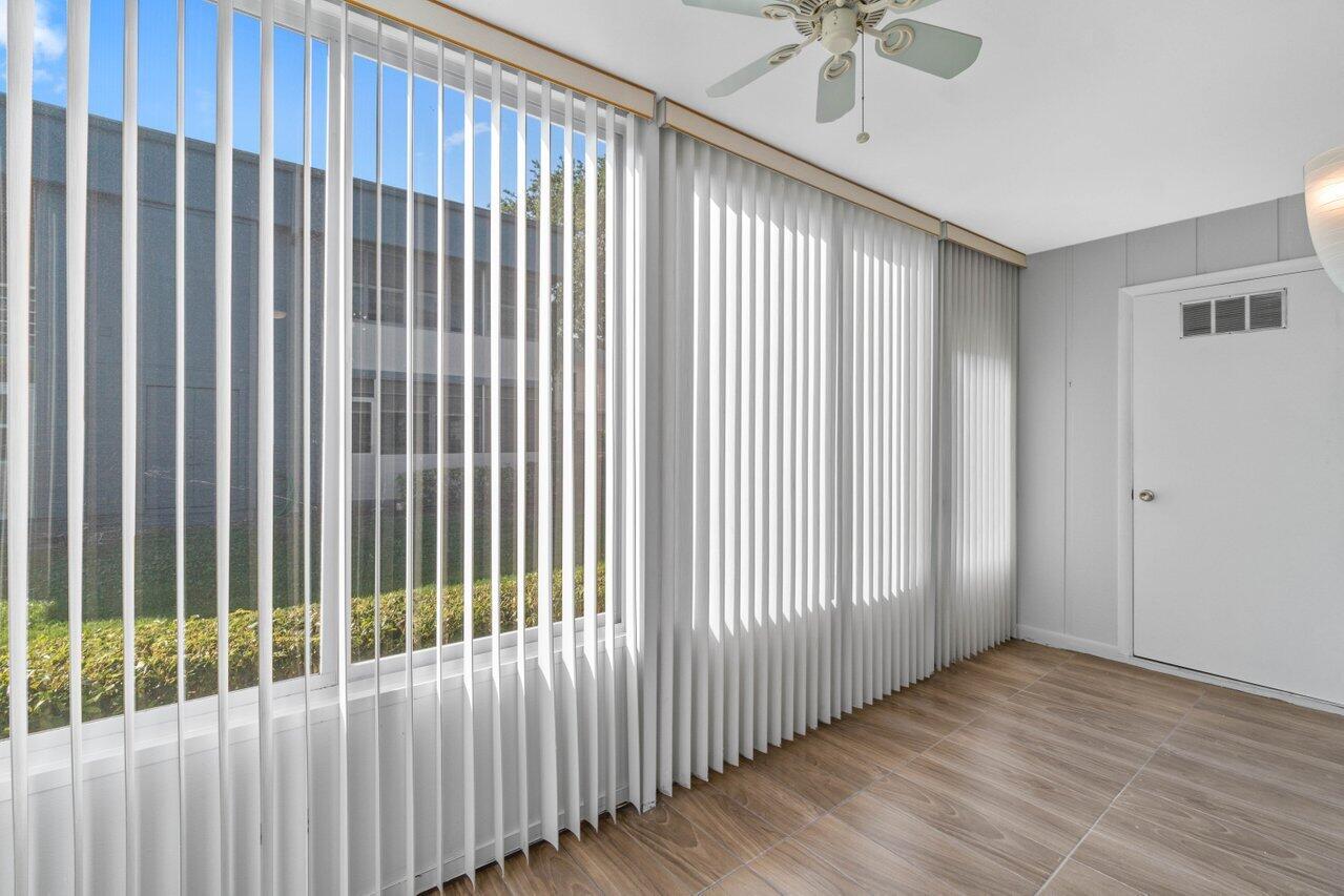 637 Normandy Lane, Unit N Delray Beach, FL 33484 - Photo 19 of 30 patio