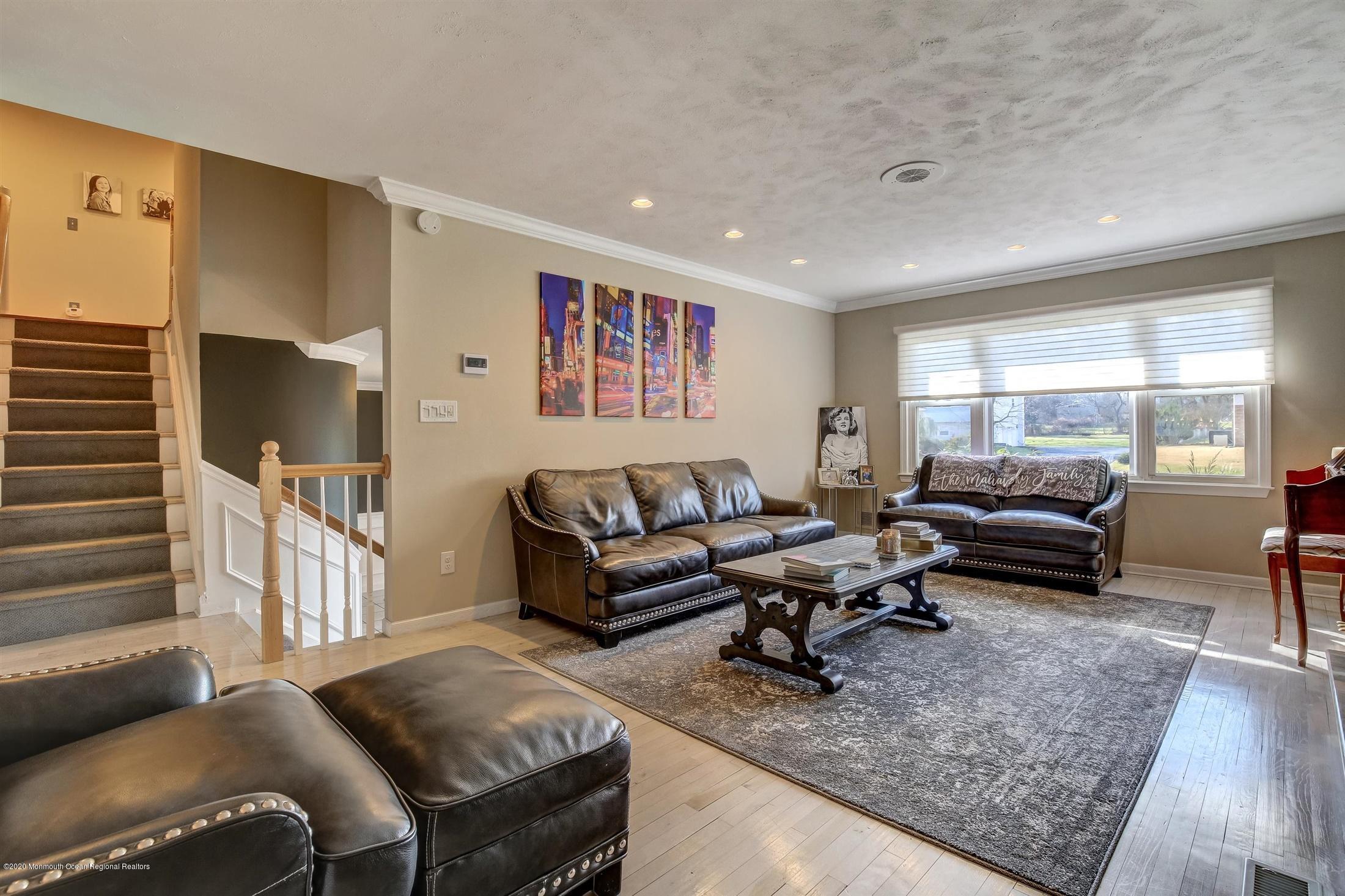 6 Farm Tree Road Manalapan, NJ 07726 - Photo 5 of 28 05-Family Room