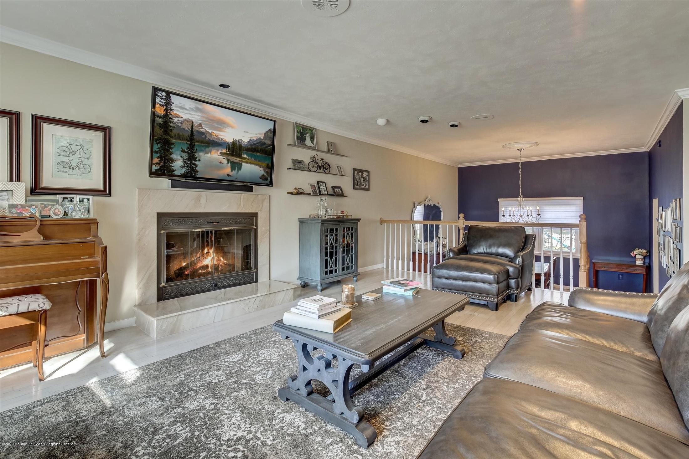 6 Farm Tree Road Manalapan, NJ 07726 - Photo 8 of 28 08-Family Room