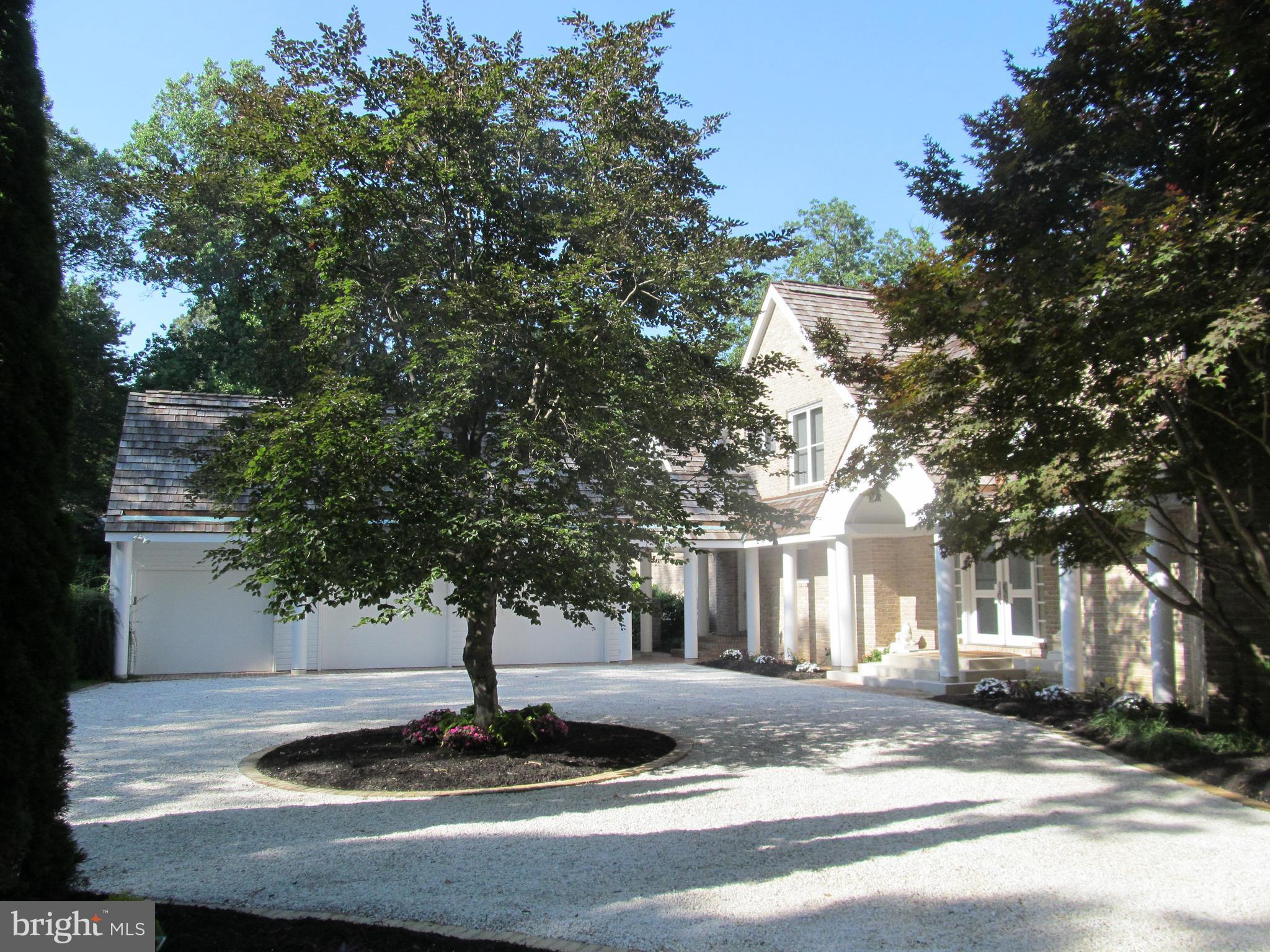 1917 Hidden Point Road Annapolis, MD 21409 - Photo 11 of 30 Circular Driveway