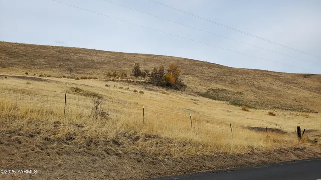 a view of a bathroom