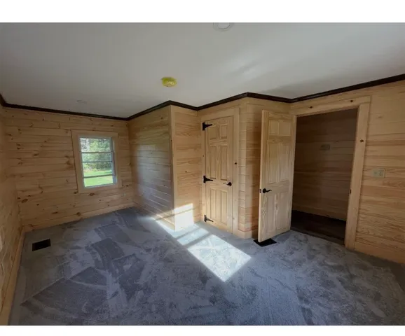 $425,000 | 1873 Old River Road, Hartford, VT 05001