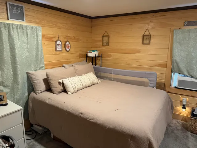 $425,000 | 1873 Old River Road, Hartford, VT 05001