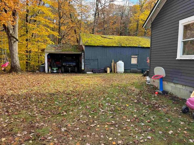 $425,000 | 1873 Old River Road, Hartford, VT 05001