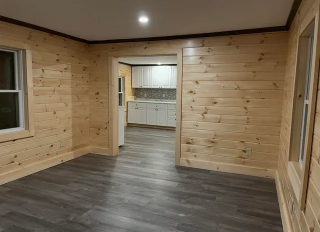 $425,000 | 1873 Old River Road, Hartford, VT 05001