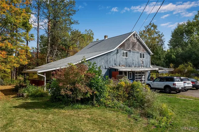 $349,900 | 5719 Crittenden Road, Newstead, NY 14001