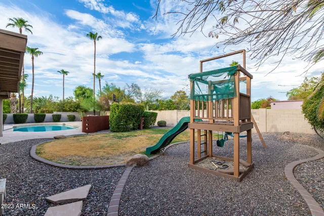 $3,900 | 10627 North 44th Court, Phoenix, AZ 85028