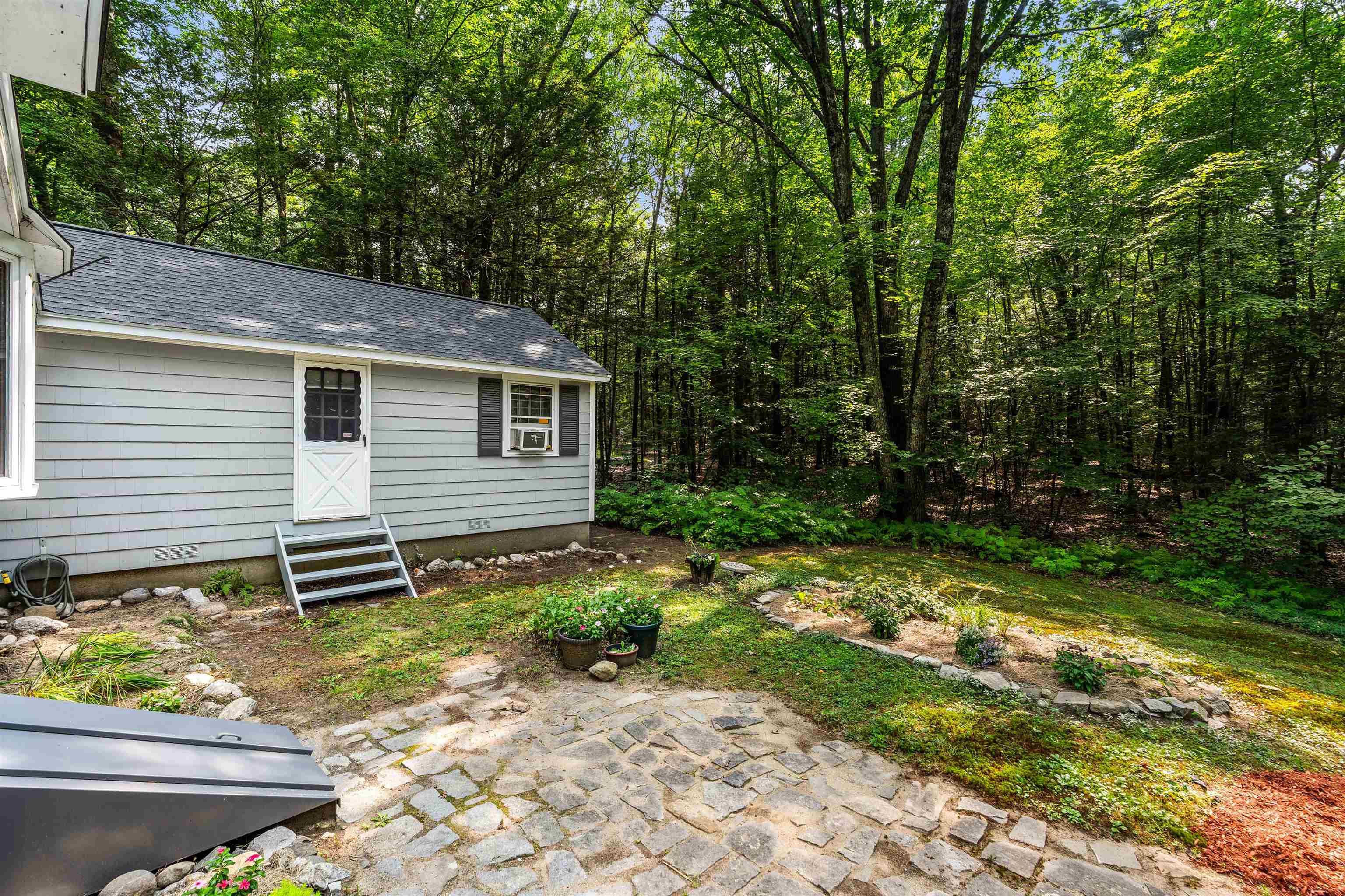 17 Ravine Road Amherst, NH 03031 - Photo 29 of 34 Gallery Image 29