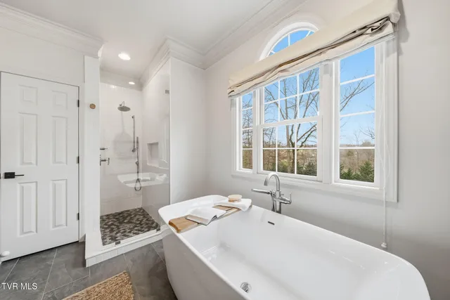 $945,000 | 112 Black Thorn Drive, Jonesborough, TN 37659