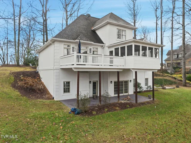 $945,000 | 112 Black Thorn Drive, Jonesborough, TN 37659