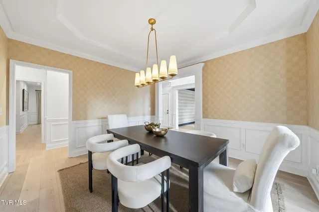 $945,000 | 112 Black Thorn Drive, Jonesborough, TN 37659