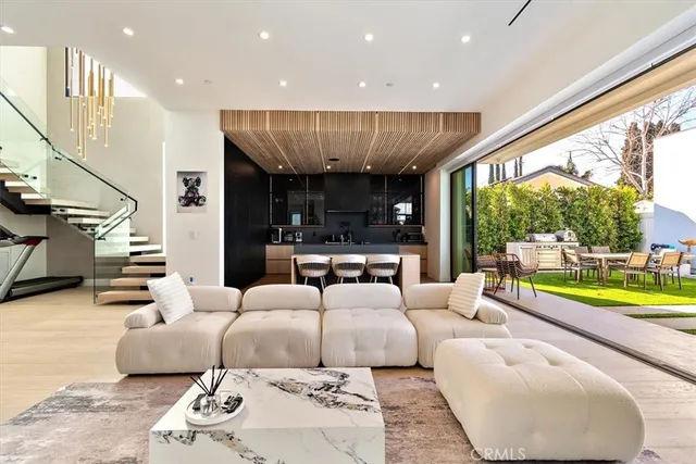 $15,000 | 5347 Natick Avenue, Sherman Oaks, CA 91411