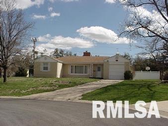 225 Woodlawn Road Quincy, IL 62301 - Photo 1 of 6 Gallery Image 1