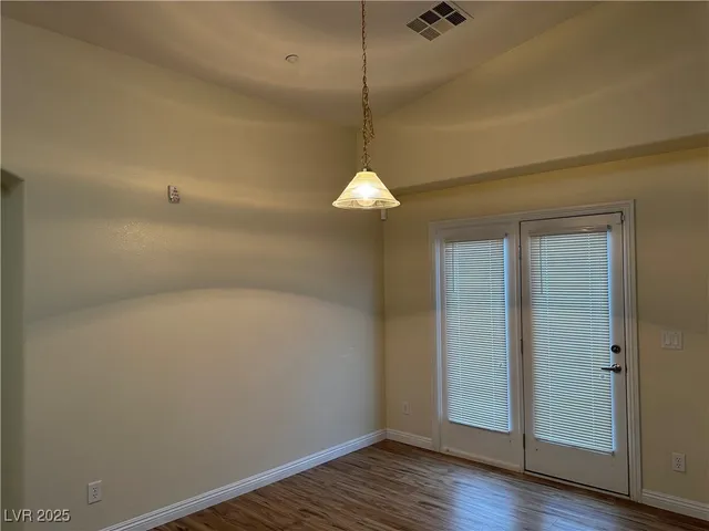 $1,550 | 6434 Burns Allen Avenue, Unit 101, Las Vegas, NV 89122