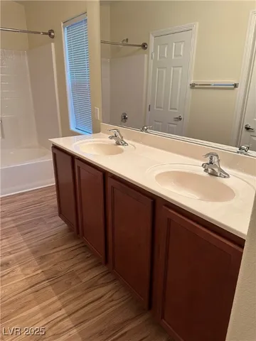 $1,550 | 6434 Burns Allen Avenue, Unit 101, Las Vegas, NV 89122