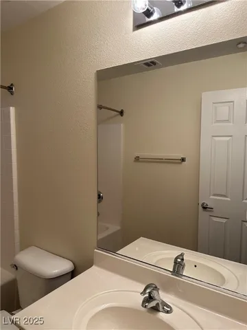 $1,550 | 6434 Burns Allen Avenue, Unit 101, Las Vegas, NV 89122